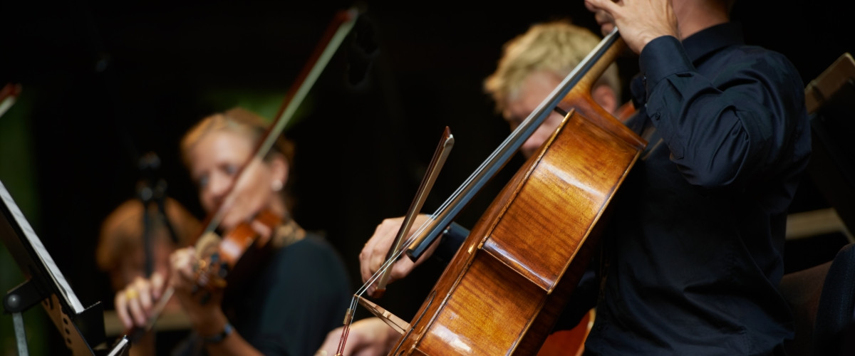 de Grandval, Schumann, Elgar, Prokofiev, Jolivet, Poulenc